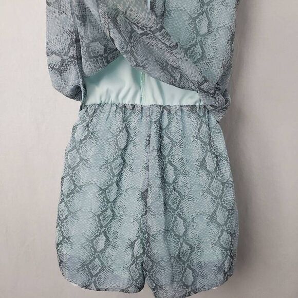 Alya XXS Blue Animal Print One-piece Romper - Picture 8 of 10